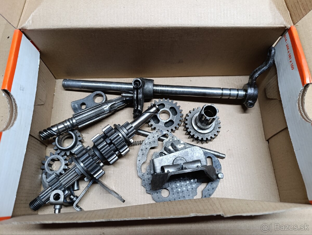 Predám prevodovku čz 175/501 502