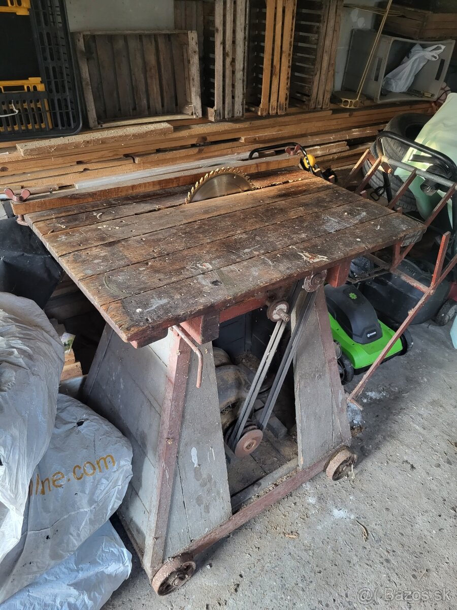 Stolová píla / cirkulárka