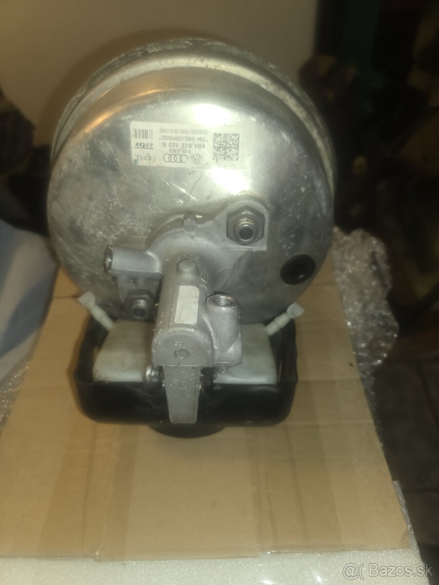 Posilovač brzdovy audi a6