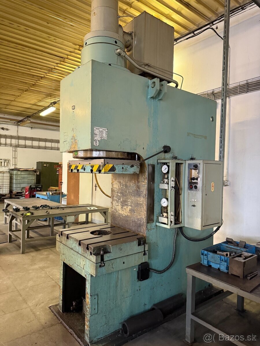 Hydraulický lis PYE 250 S1