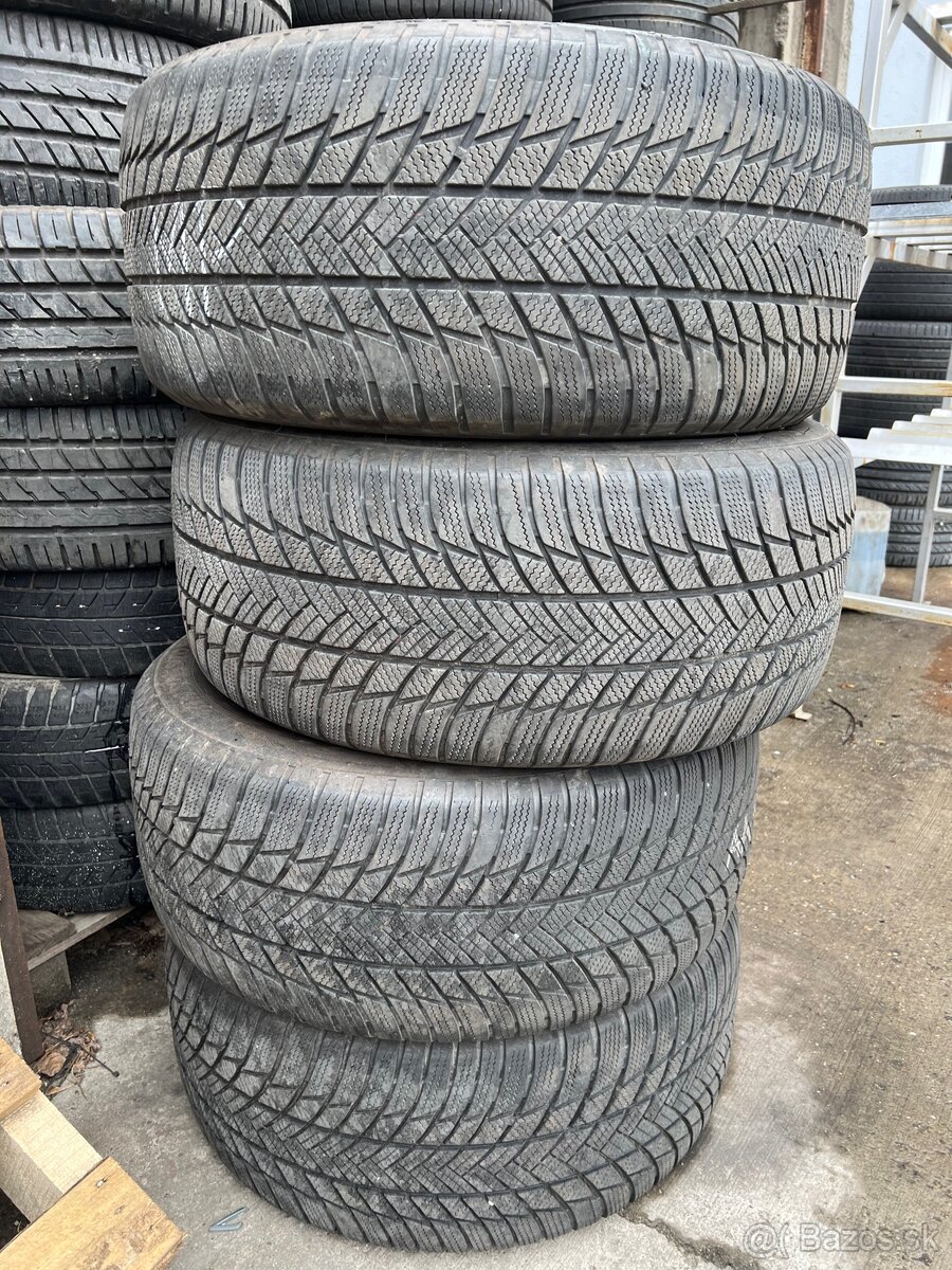 265/50 r19 zimna sada Bridgestone