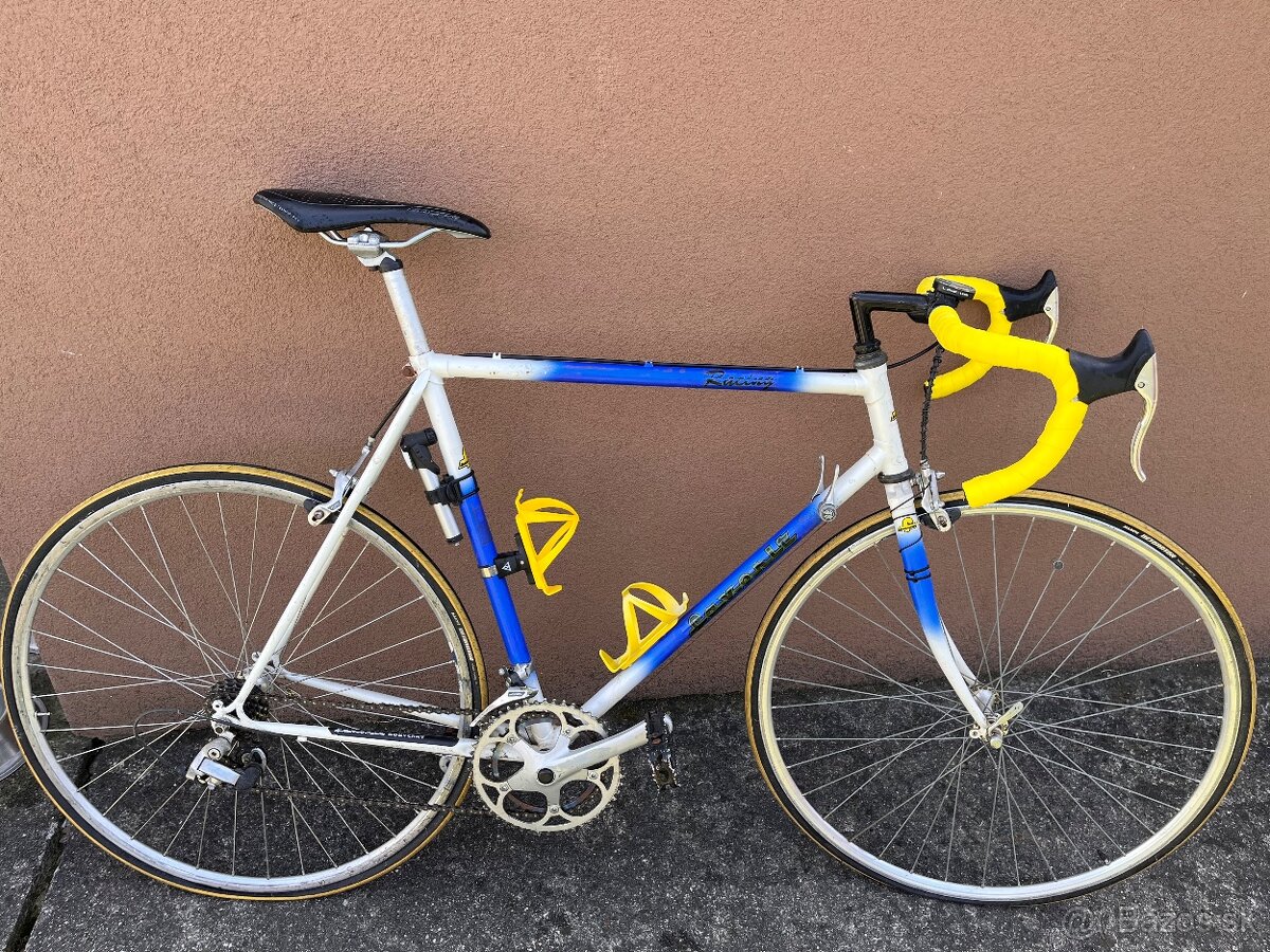 Favorit - cestný bicykel