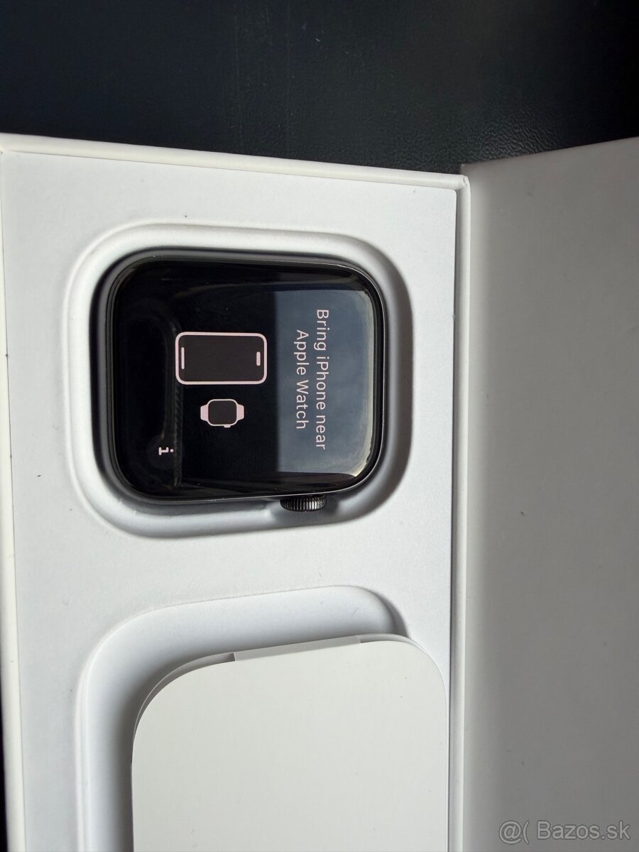 Apple Watch SE 44 mm