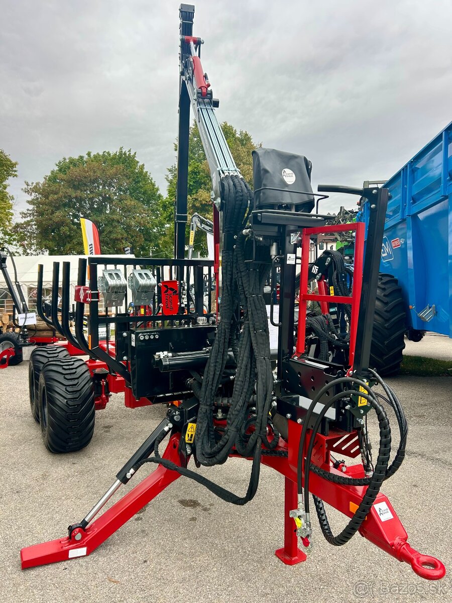Vyvážačka FarmiForest FT7 + CR36