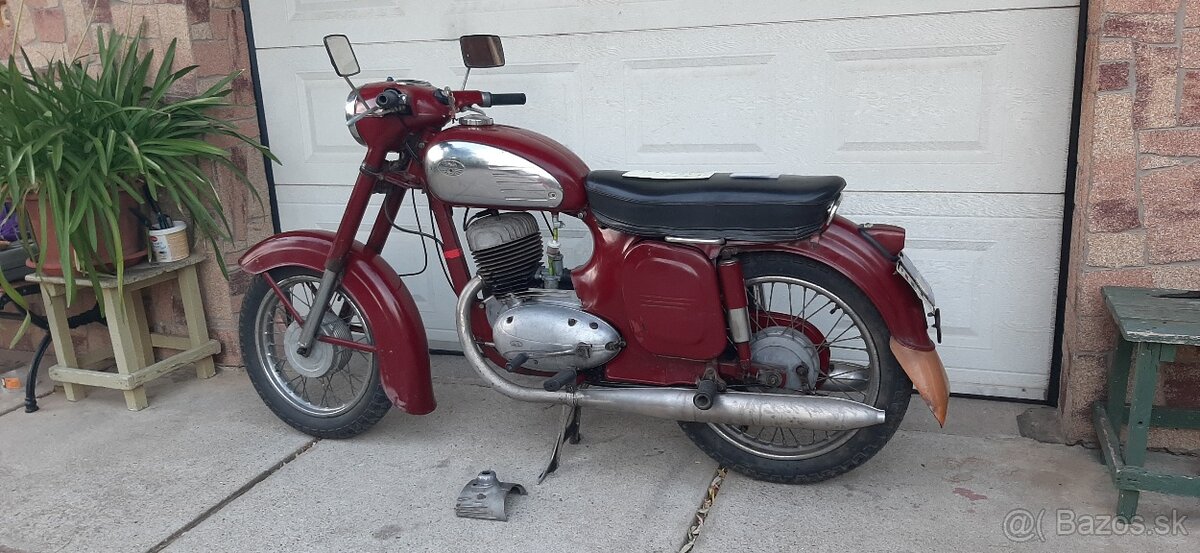 Jawa 250 / 559