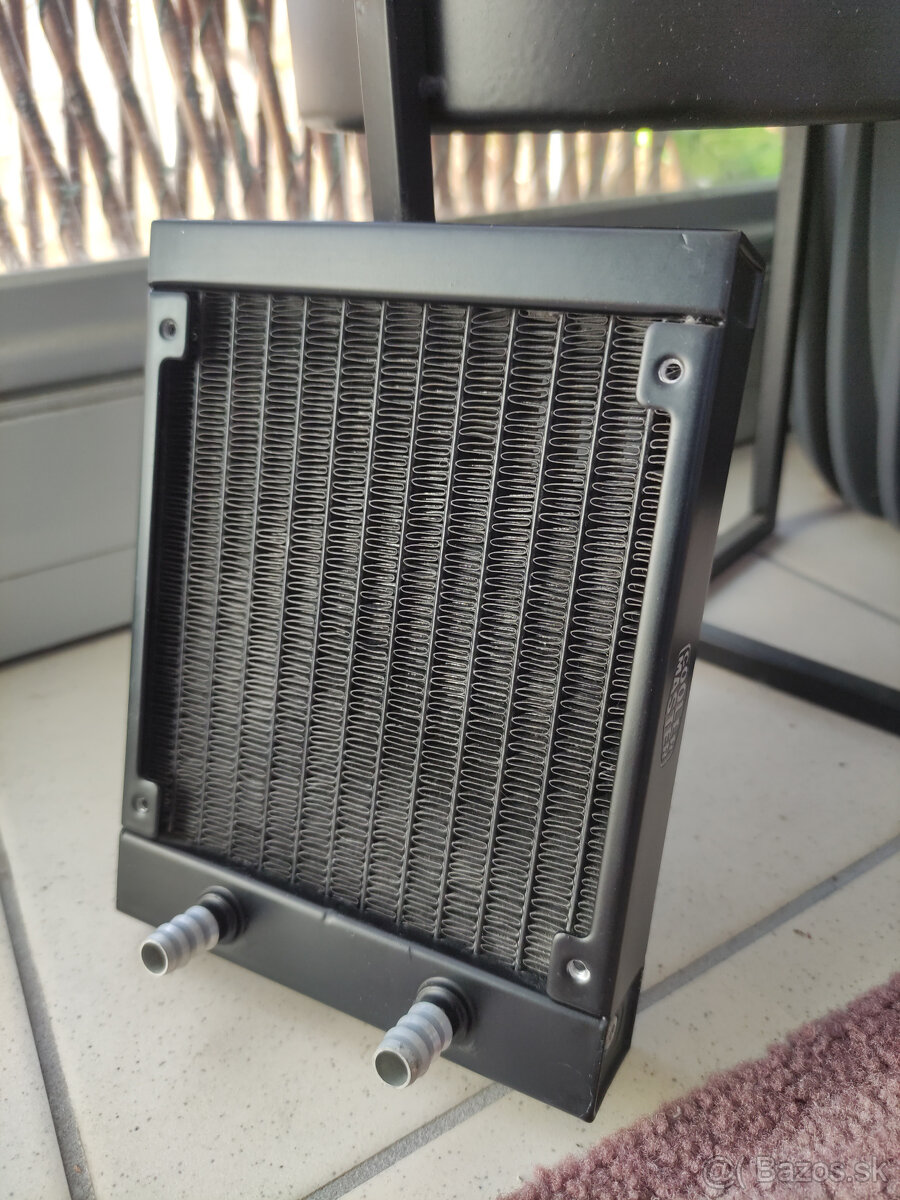 Radiator Cooler Master ML120L pre custom vodne chladenie