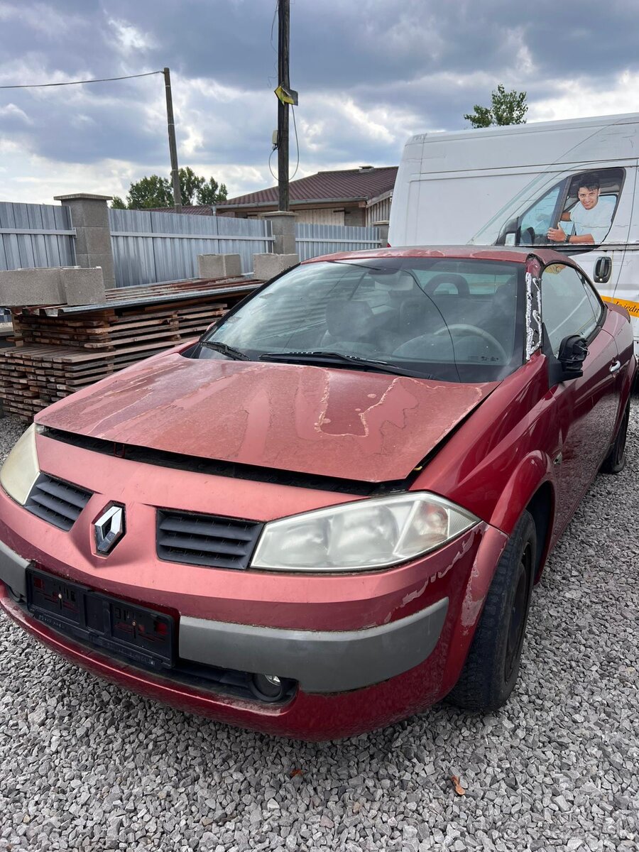 Predám náhradné diely na Renault Megane 2 Cabrio 1,6benzin