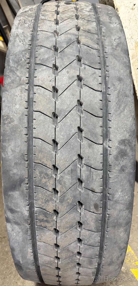 Pneumatika 305/70 R22,5
