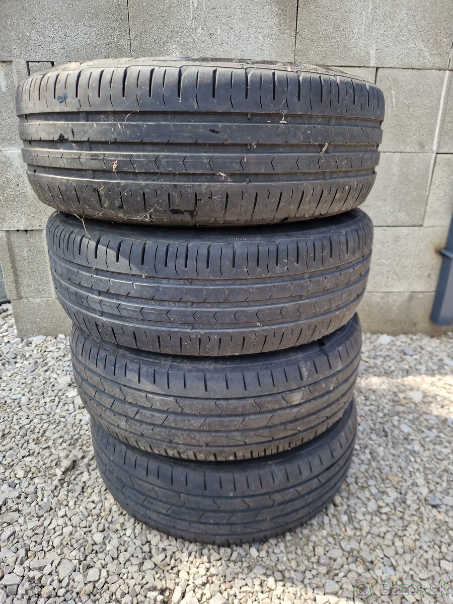 Pneumatiky s plechovými diskami 5x112