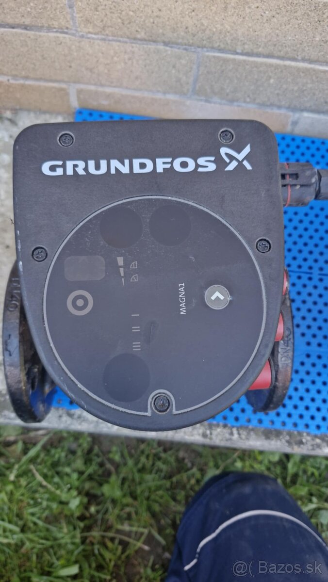 Čerpadlo elektronické obehové GRUNDFOS Magna 1 40-40 F220