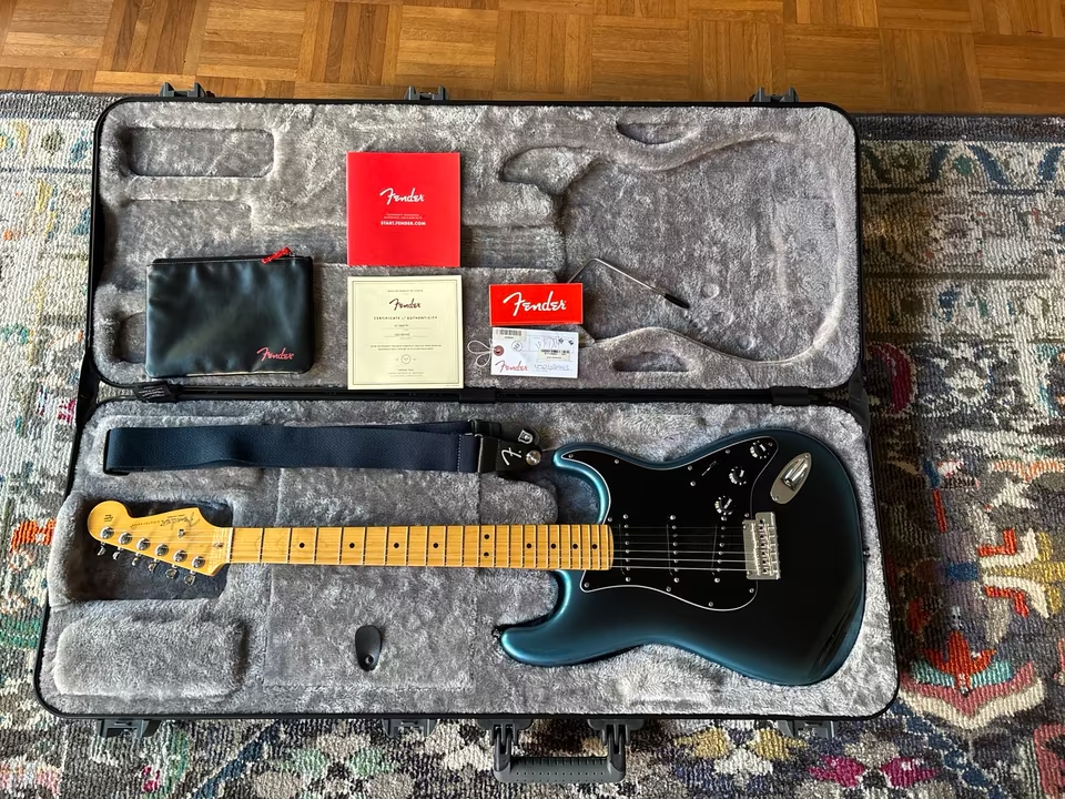 Fender American Professional II Stratocaster Dark Night