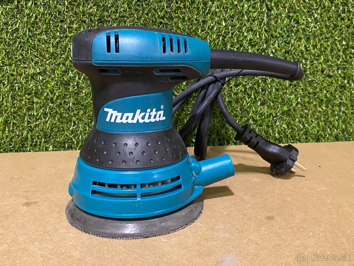 Makita BO5030 Excentrická brúska (300W/125mm)