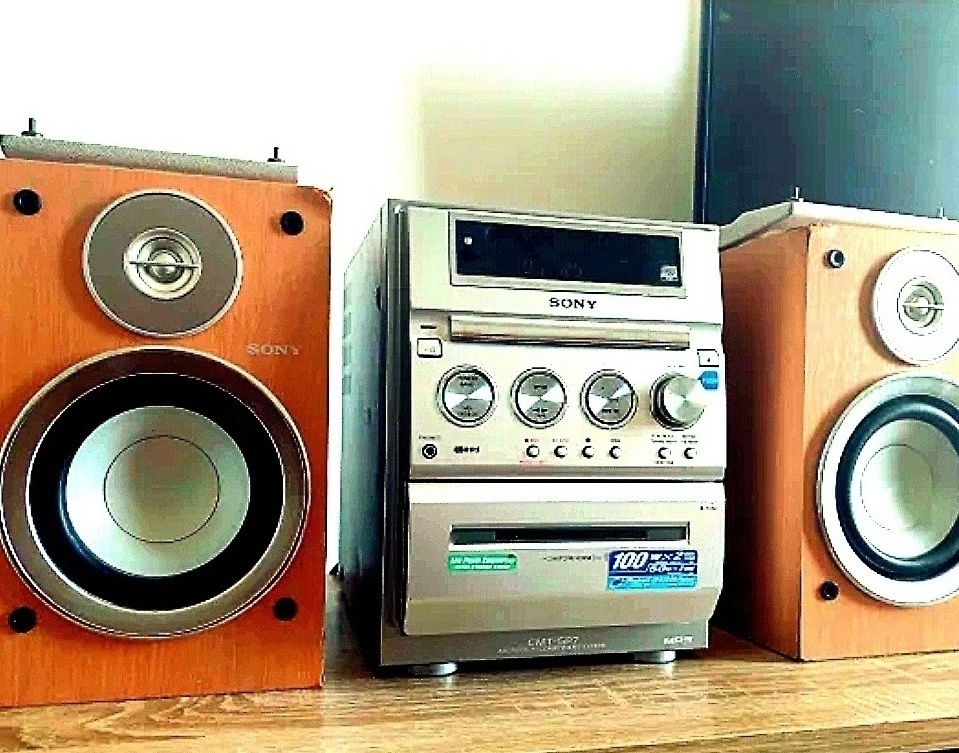 200 Watt   HiFi veža SONY GP7