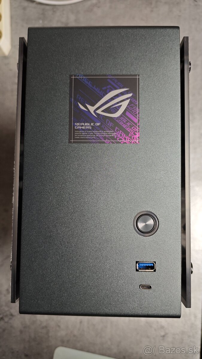 Predám PC skrinky Zalman M2 mini gray.