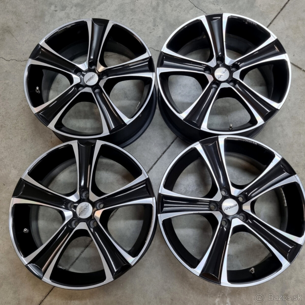 Hliníkové disky 5x114,3 R19 8J ET40