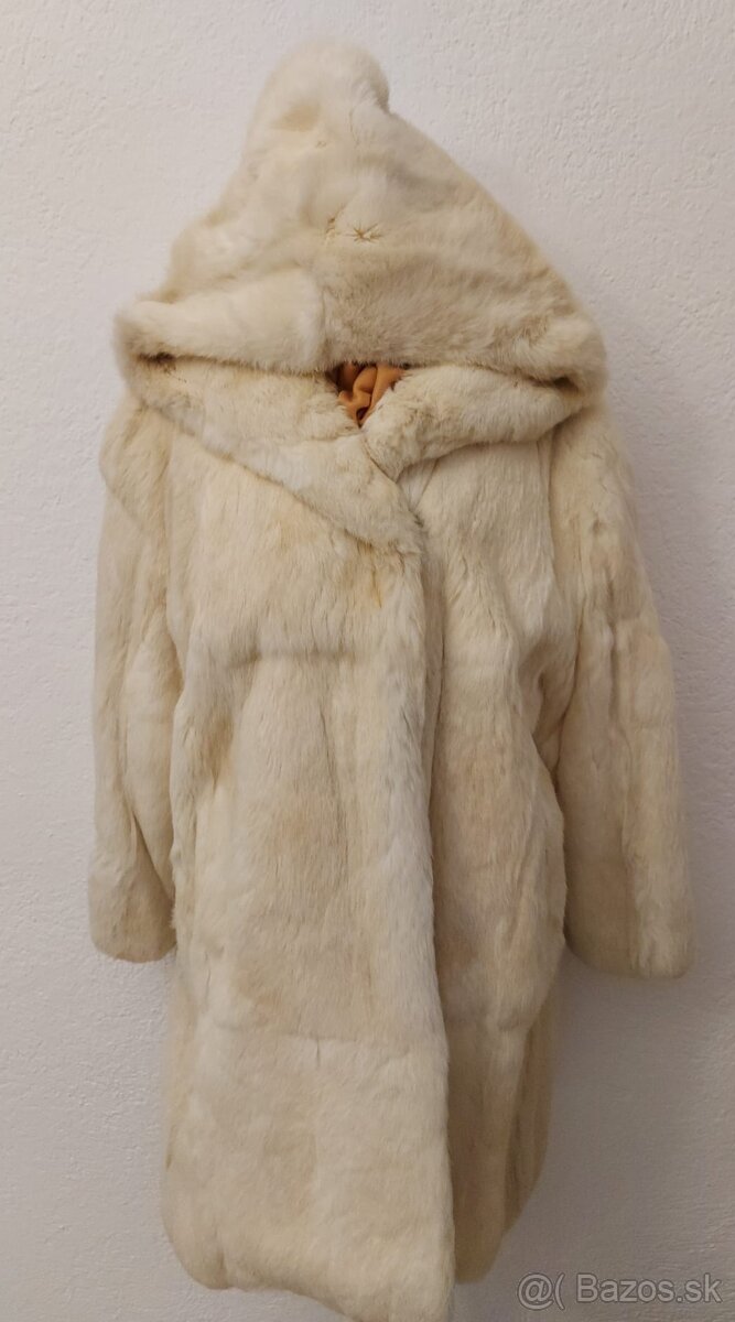 Kožuch zo zajaca Kara Trutnov