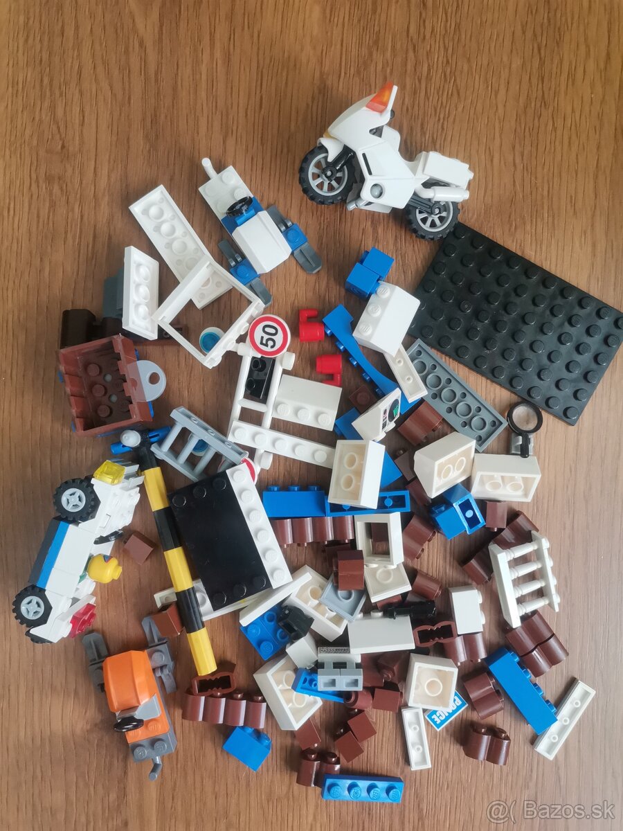 Lego city - mini budovy a príslušenstvo
