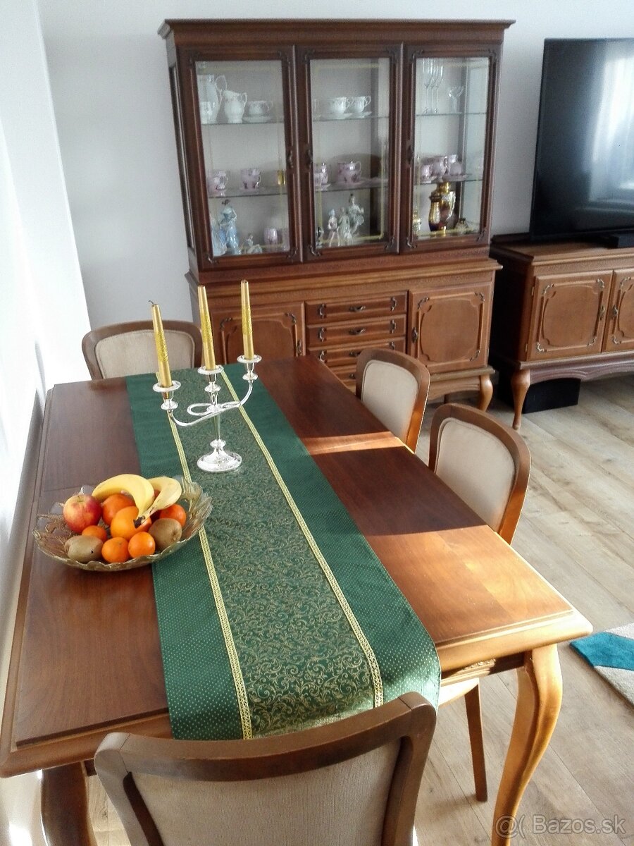 Jedálenský stôl so 6 stoličkami-rezervované