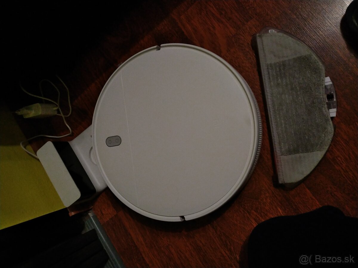 Xiaomi Mi Robot Vacuum Mop Essentials