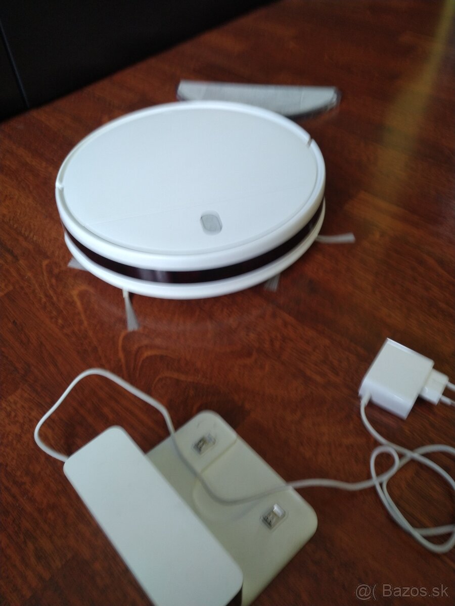Xiaomi Mi Robot Vacuum Mop Essentials