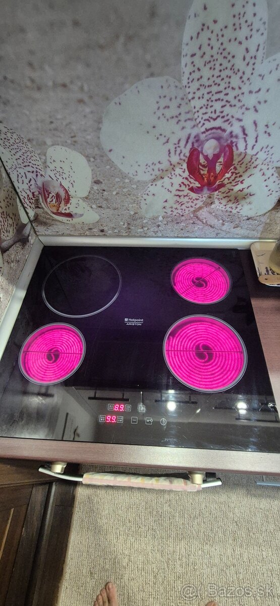Predám sklokeramickú platňu HOTPOINT