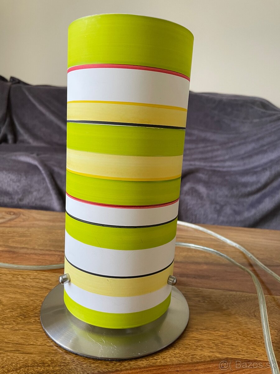 Predám stolnú lampu zo skla