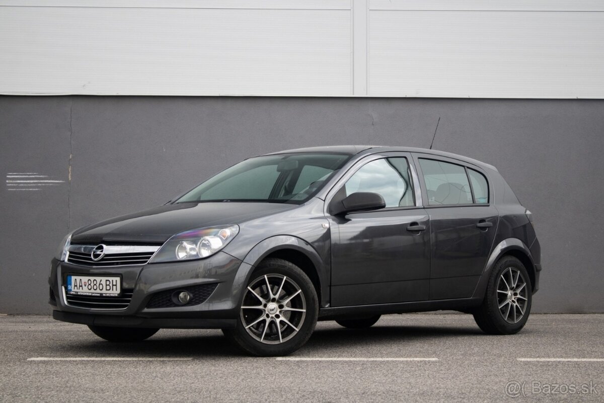 Opel Astra /AJ NA SPLATKY/