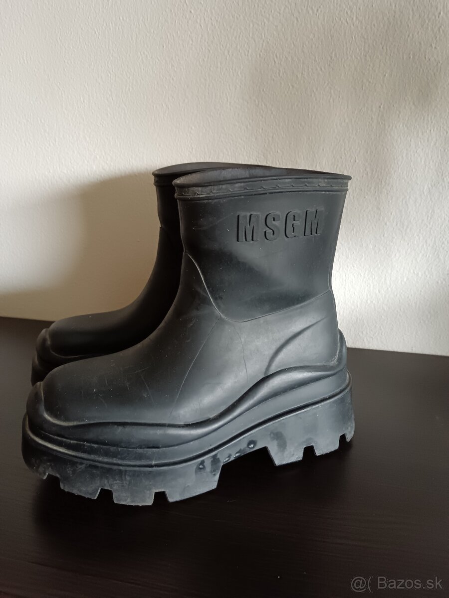 Predám značkové dámske gumáky MSGM