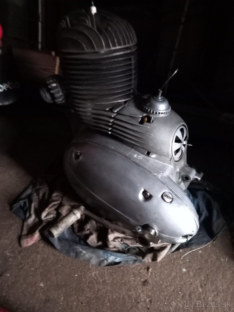 Motor jawa 250 353