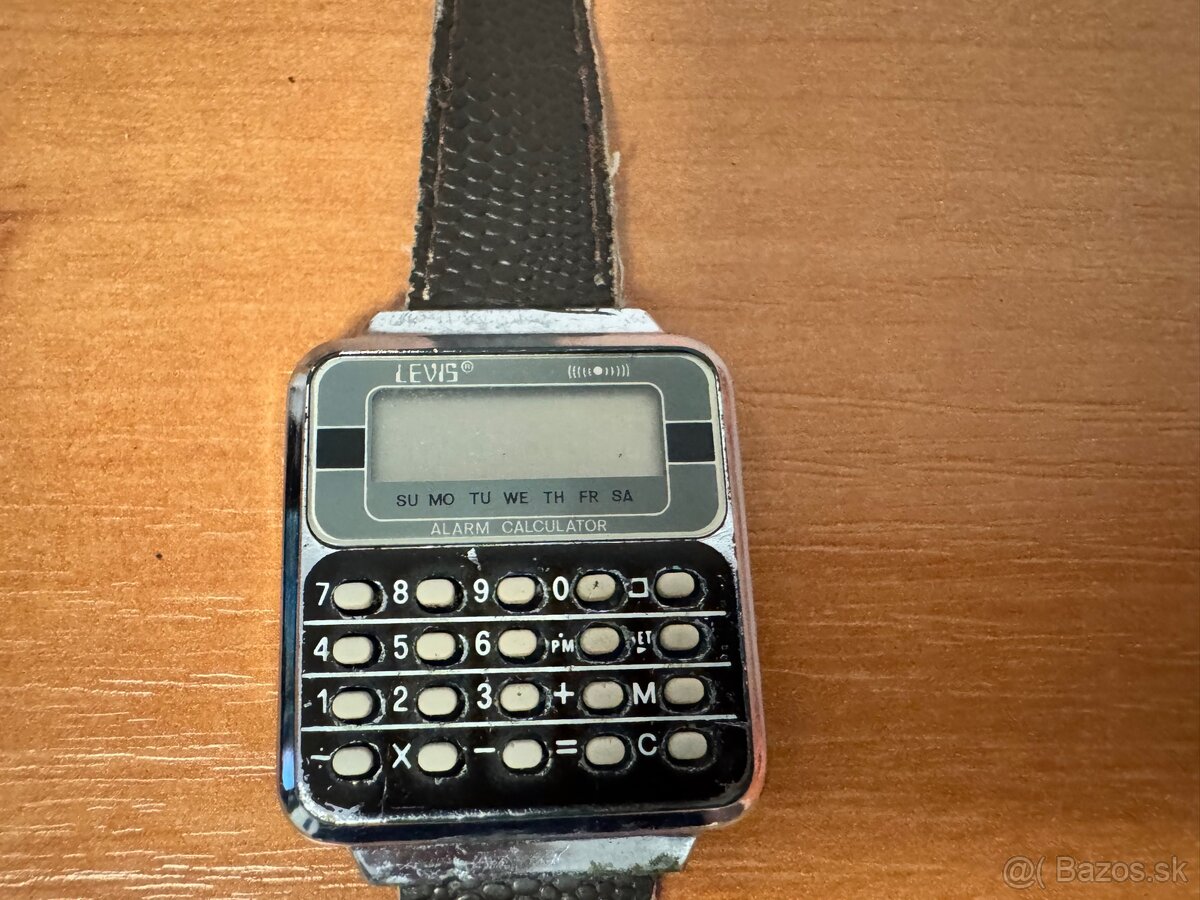 Hodinky LEVIS Calculator