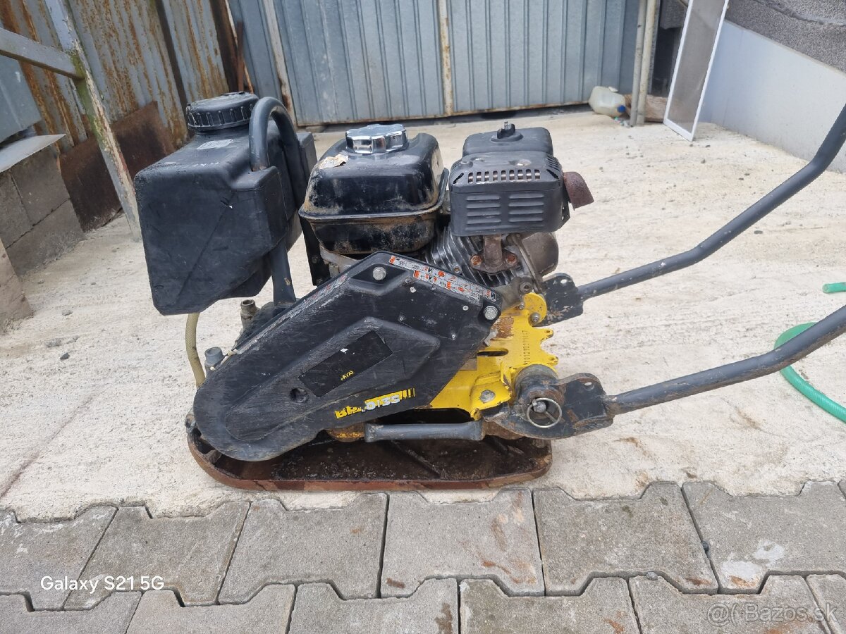 Vibračná doska Bomag BVP 10/36