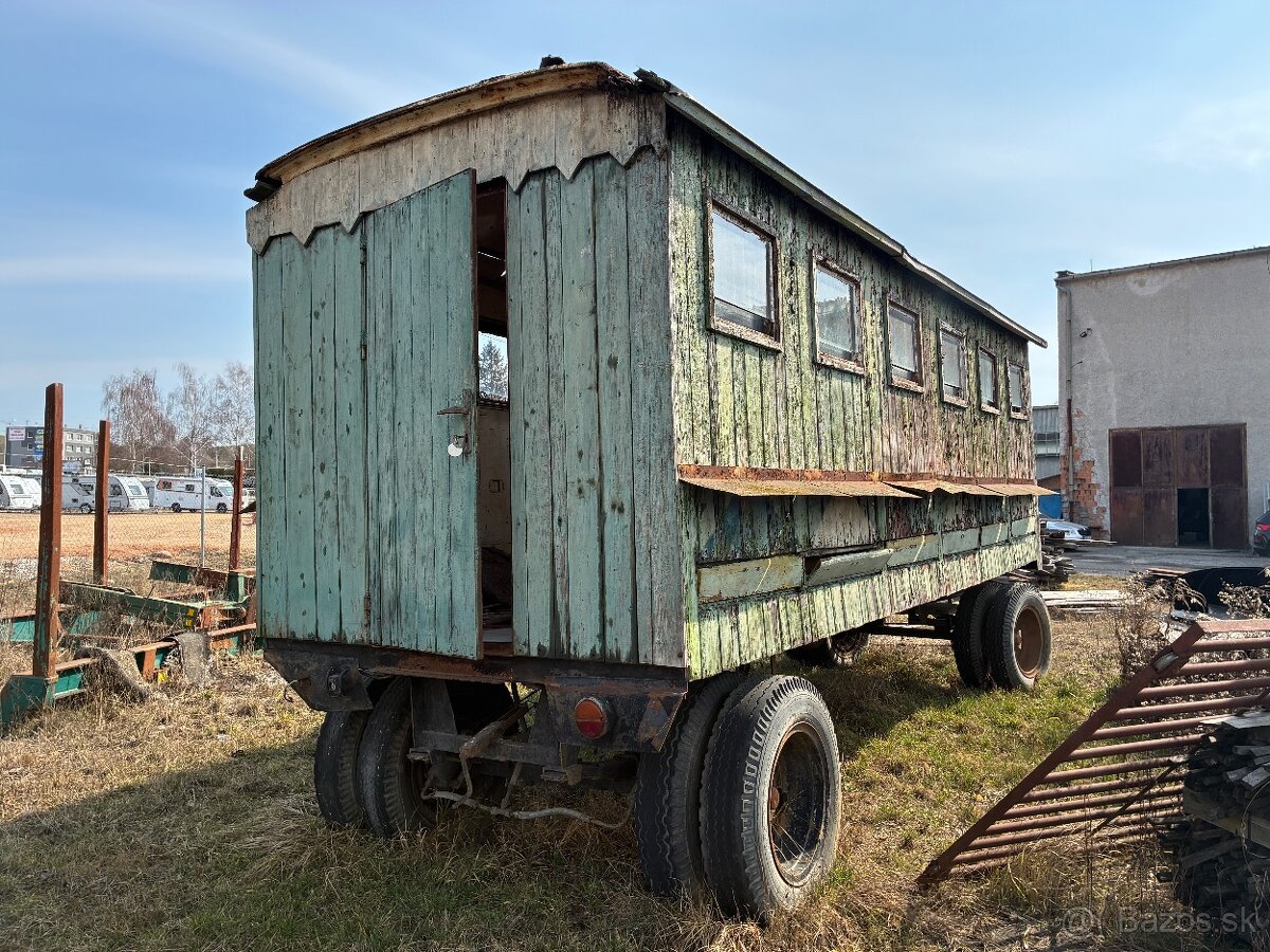 Včelársky kočovný voz predám