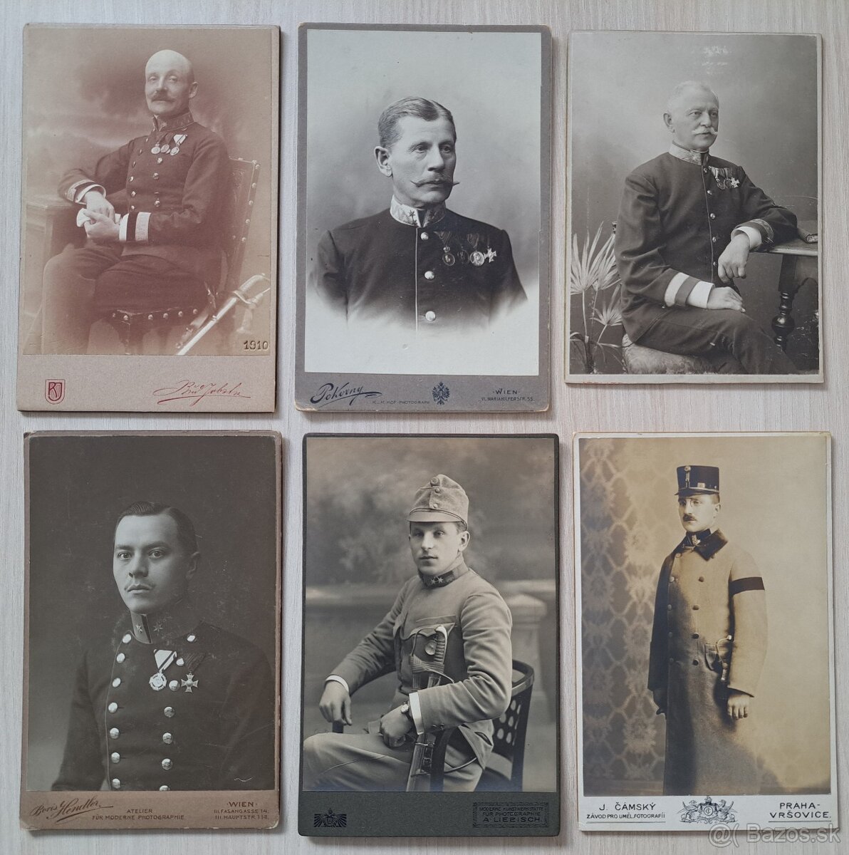 RU fotografie kabinetky vojakov