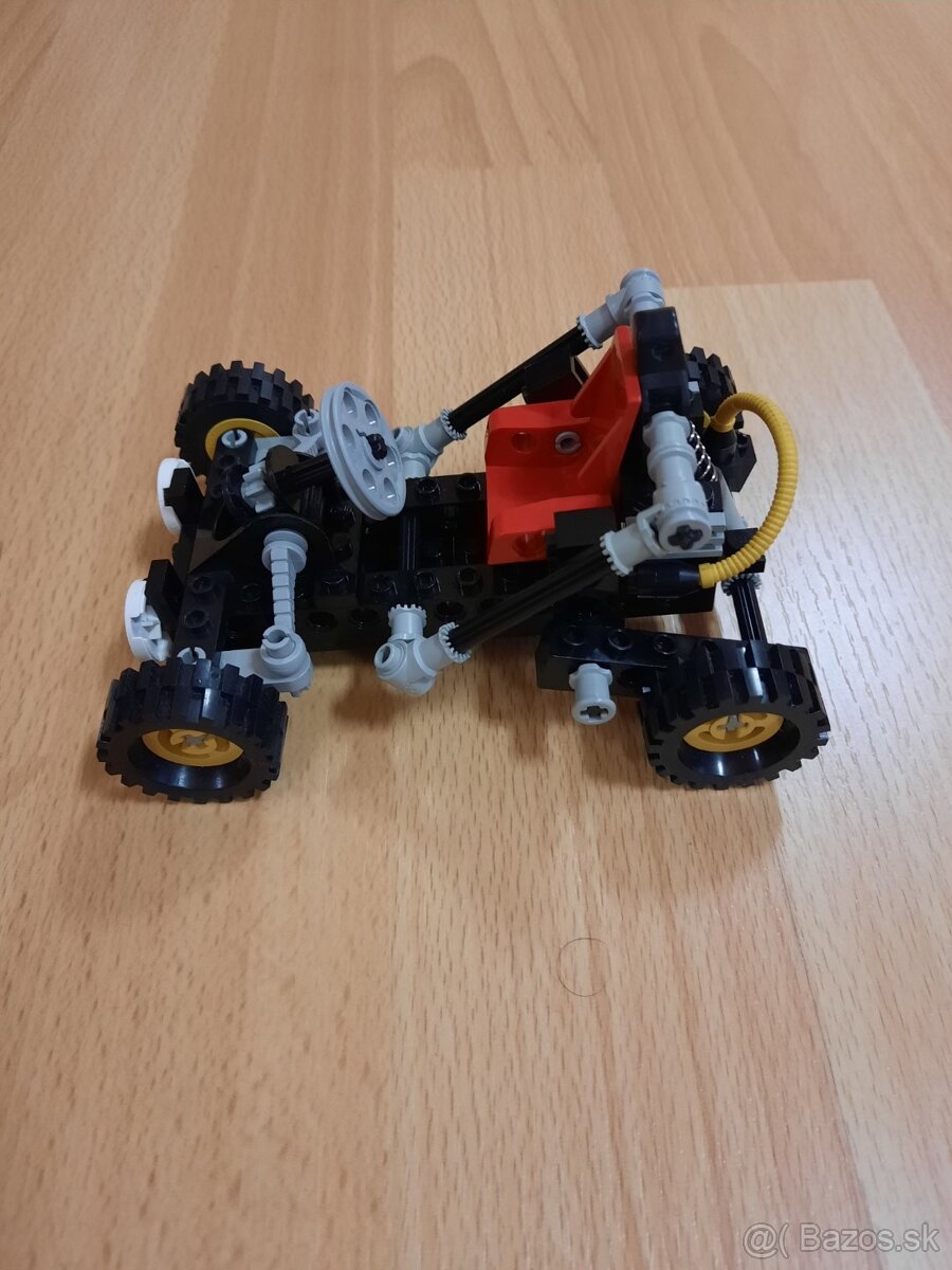 Lego Technic 8832 - Roadster