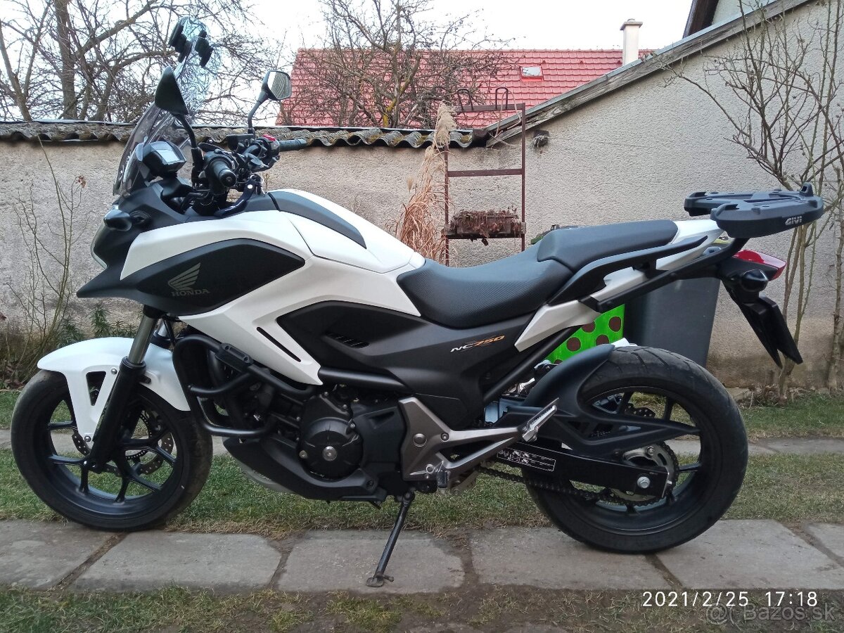 Honda NC750X DCT 2015