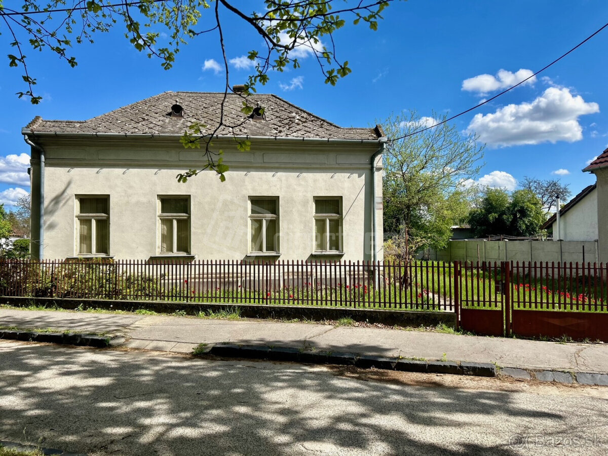 Na predaj 4-izb tehlový meštiansky rodinný dom v pôvo…