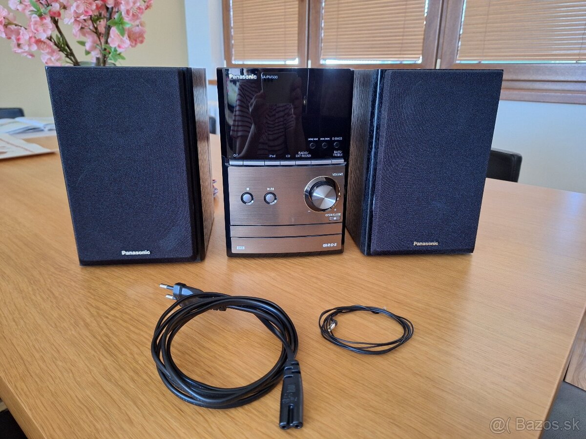 Predám mini vežu Panasonic SA-PM500 s dokom pre iPhone/iPod