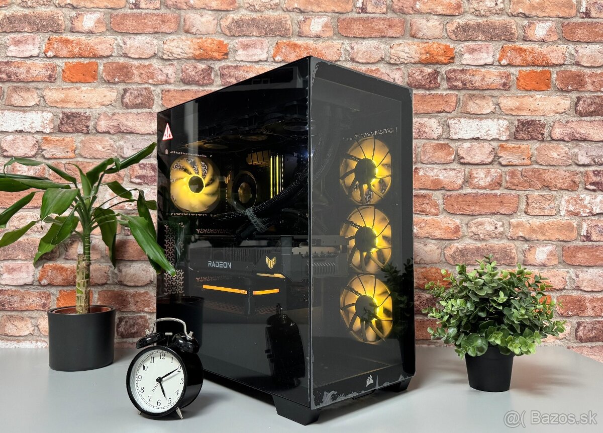 Ryzen 7 7800X3D\32GB\RX 7900XTX\SSD\1000W Zdroj