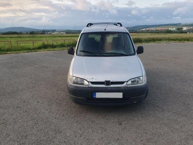 Peugeot Partner Combi 55 kW r.v. 2000 ťažné benzín