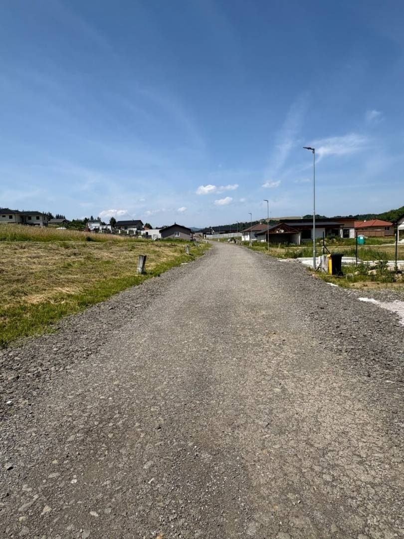 Na predaj pozemok so stavebným povolením, Prešov- Gregorovce