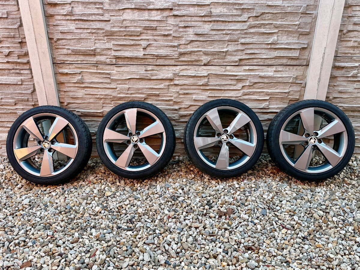 Komplet sadu alu na Škoda,Vw,Seat,Audi - 5x100  215/40 R17..