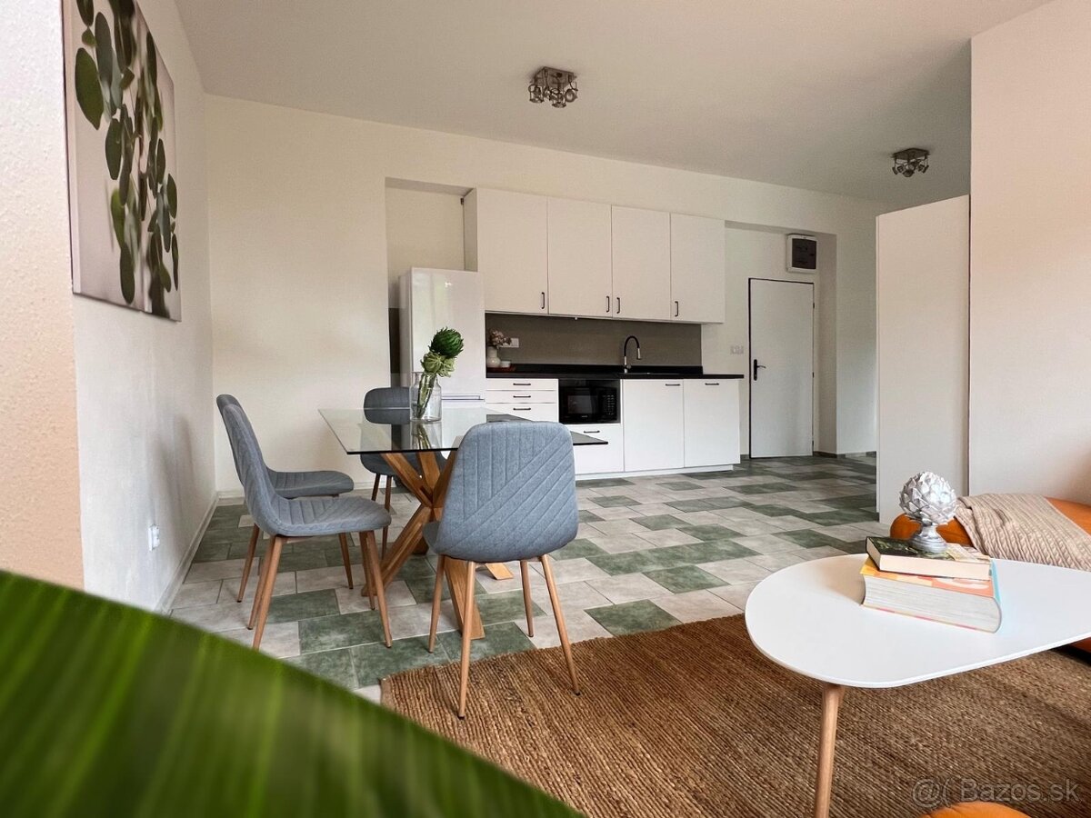 Prenájom 3-izbového apartmánu B1  Dolný Kubín, časť Mokraď