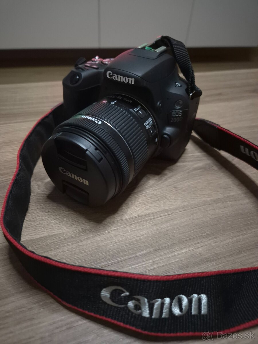 Canon 200D