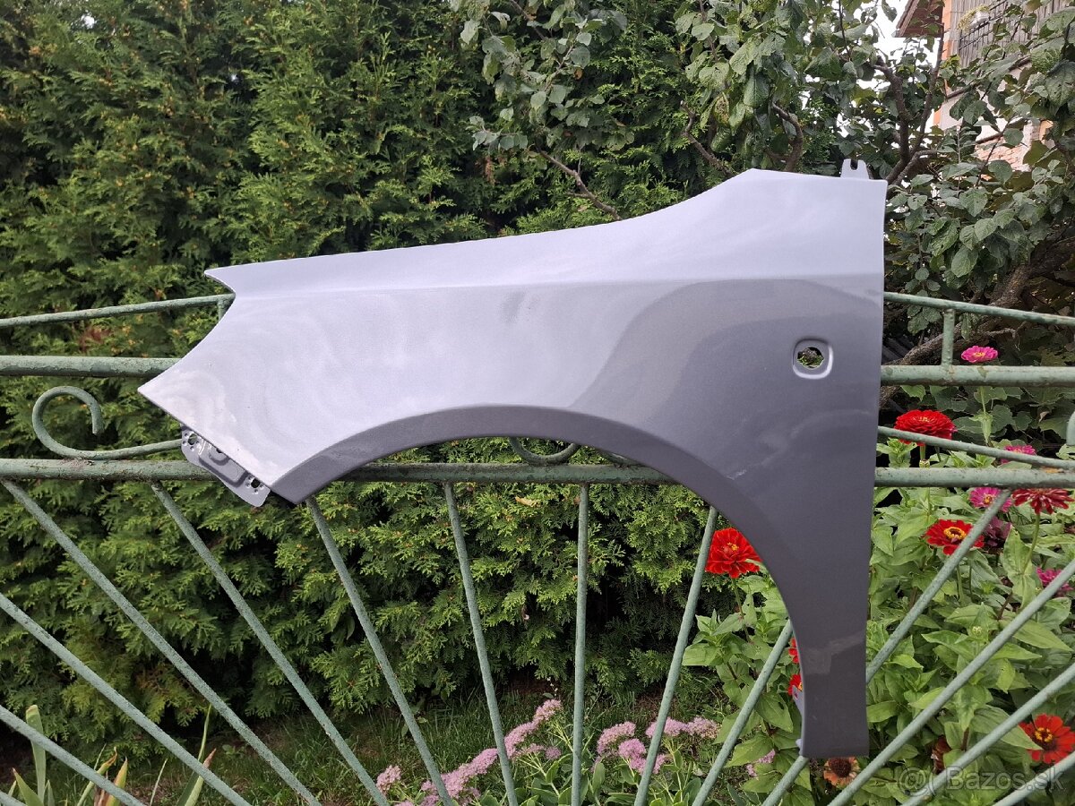 Skoda fabia 2 predné blatníky.