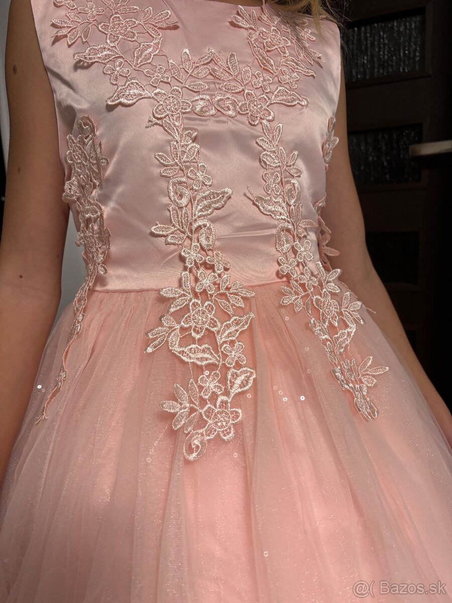 Spoločenské šaty dievca v. 150-155 cm