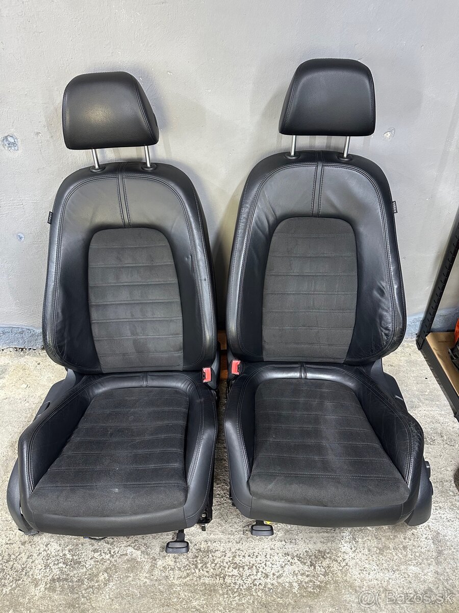 Sedačky VW Passat B6 Kombi