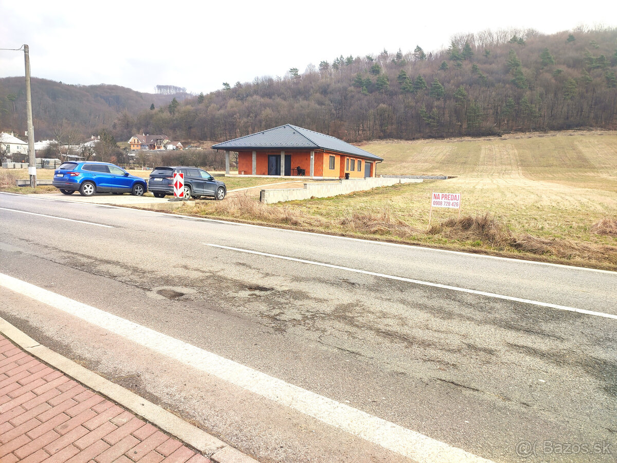 Na predaj pozemok vhodný na výstavbu v obci Miňovce, okres S