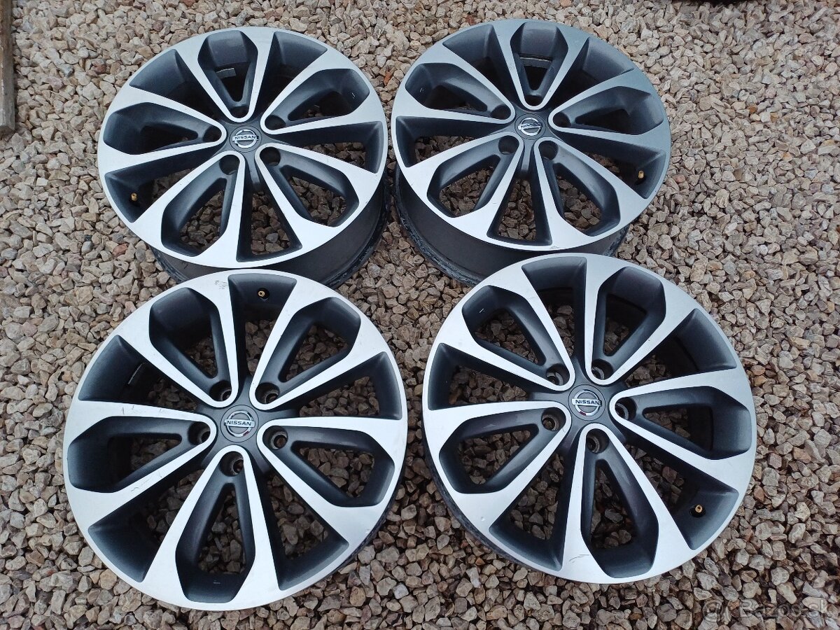 hlinikové disky-orig-Nissan Qashqai-61/2Jx18-ET-40--5x114,3