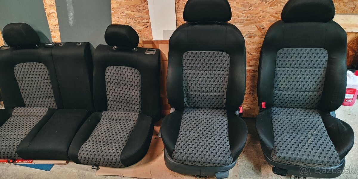 Sedačky Seat Leon