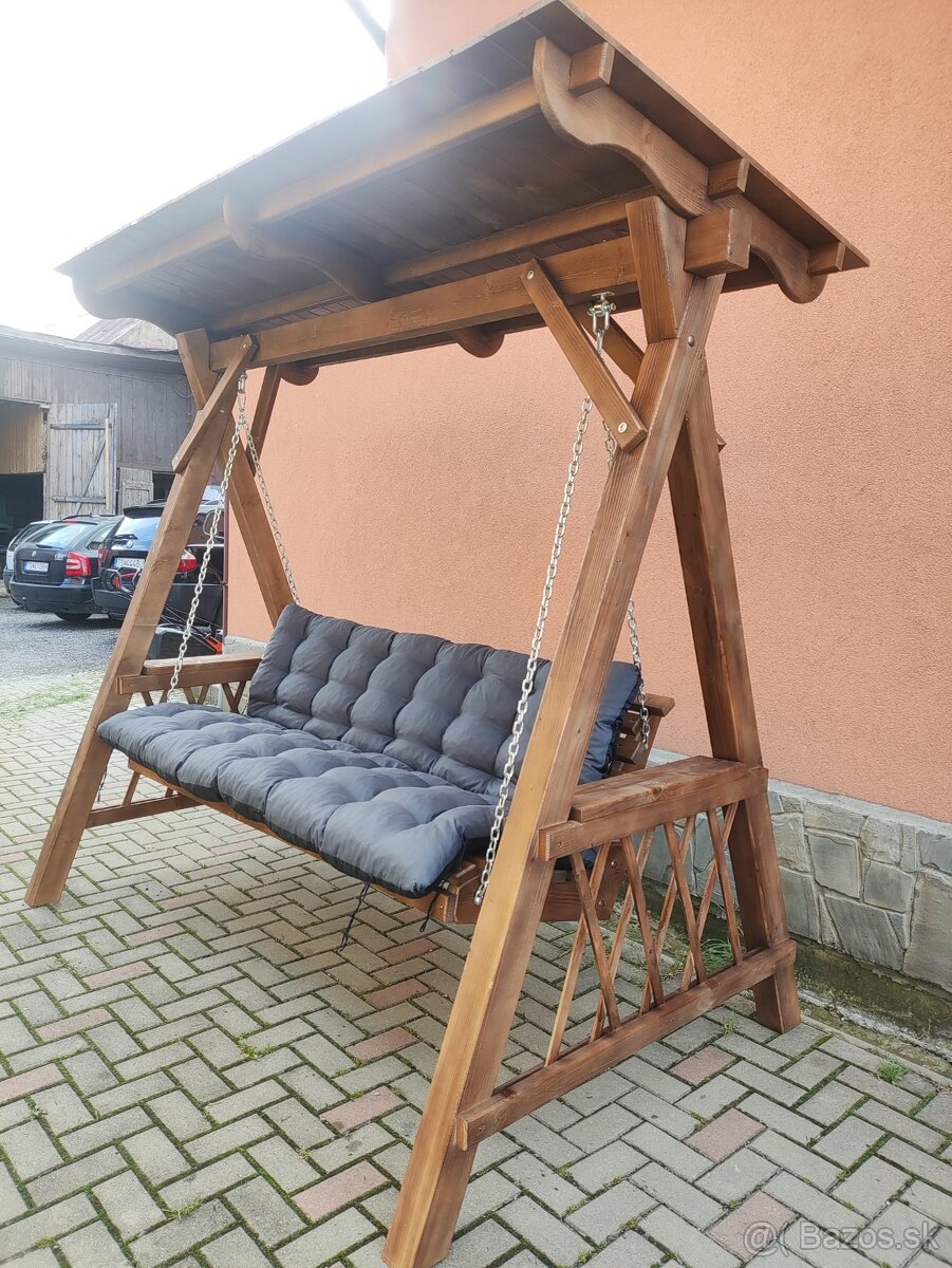 Záhradná hojdačka